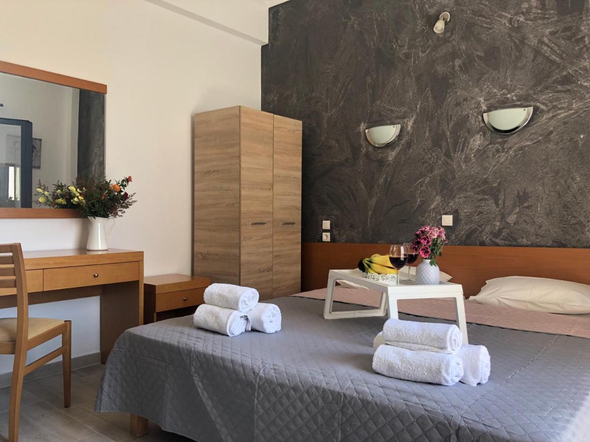 Central Guest House Skiathos Экстерьер фото