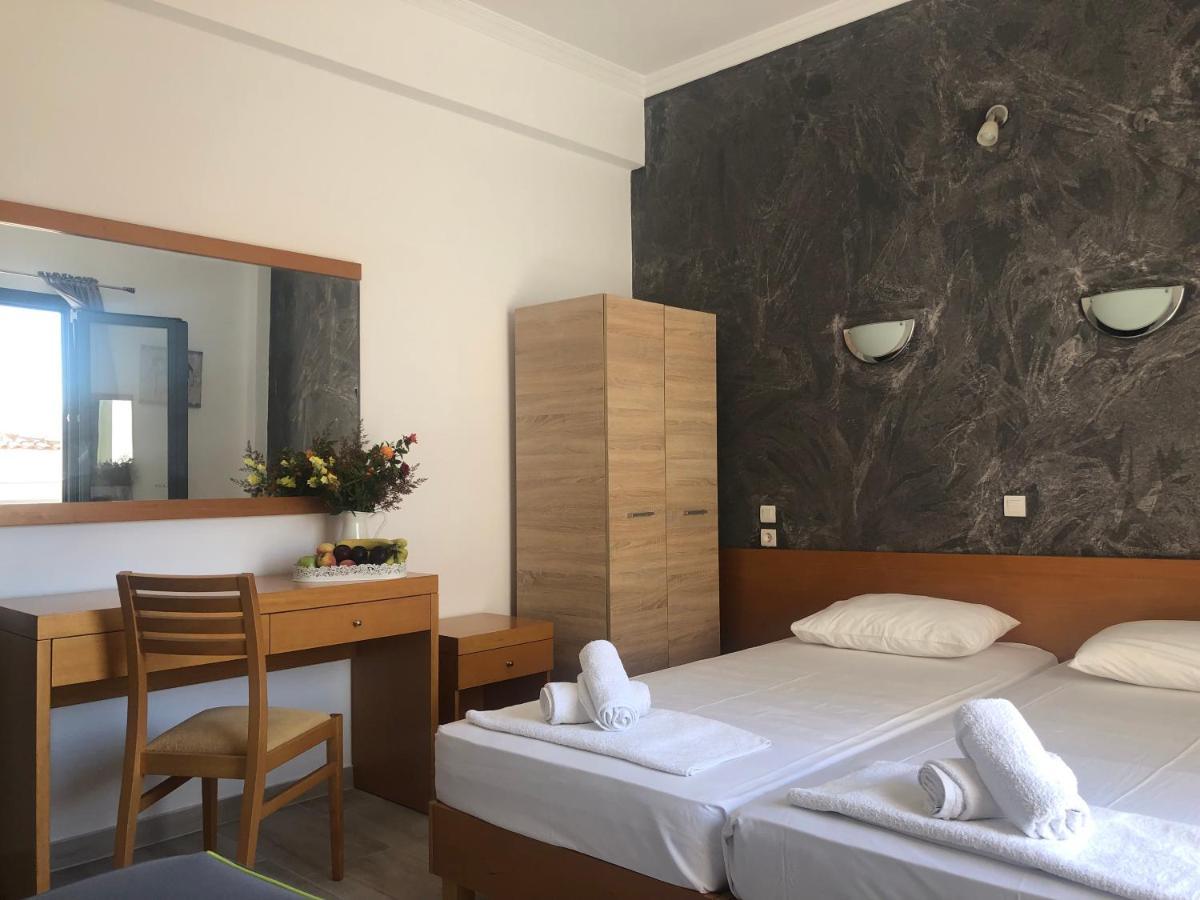 Central Guest House Skiathos Экстерьер фото
