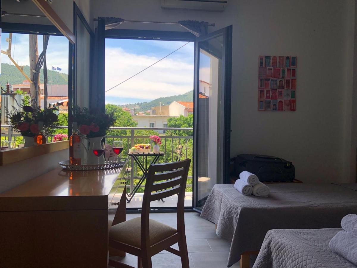 Central Guest House Skiathos Экстерьер фото