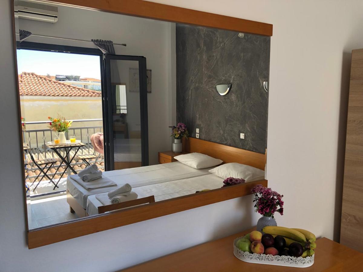 Central Guest House Skiathos Экстерьер фото