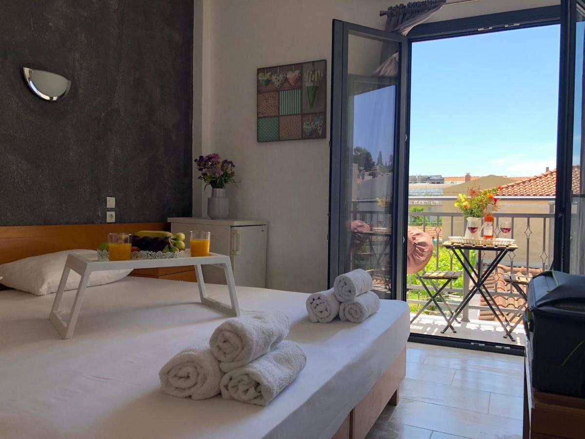 Central Guest House Skiathos Экстерьер фото