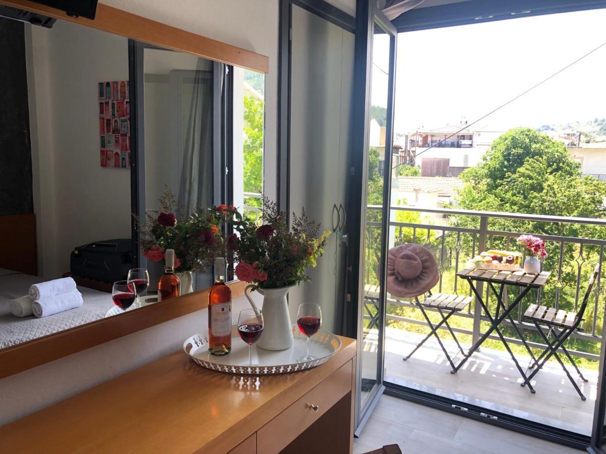 Central Guest House Skiathos Экстерьер фото